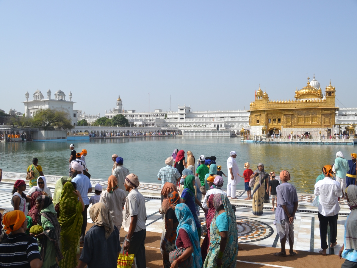 HOW TO FEEL THE SILENCE OF SOUND – GOLDEN TEMPLE, AMRITSAR, INDIA.